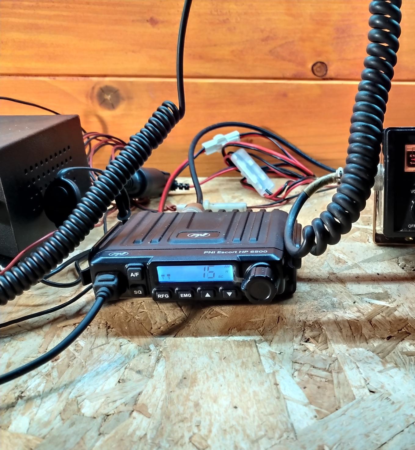 PNI Escort HP 6500 radio CB + antenne ML70 70 cm