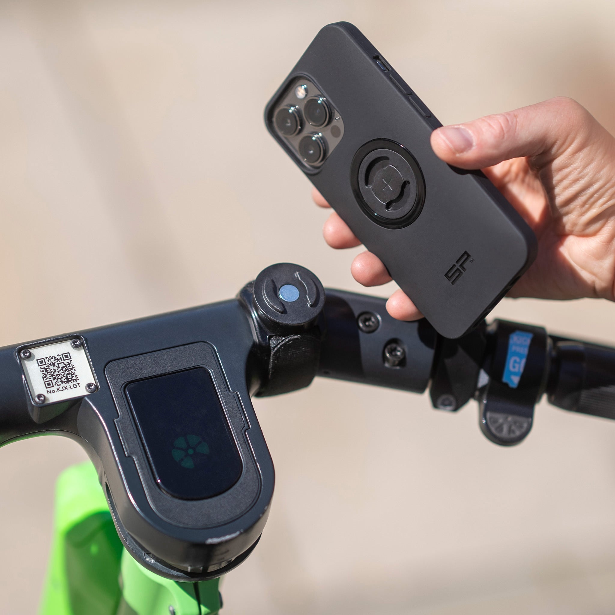 SP Connect Mounts Universal Mount support téléphone vélo moto