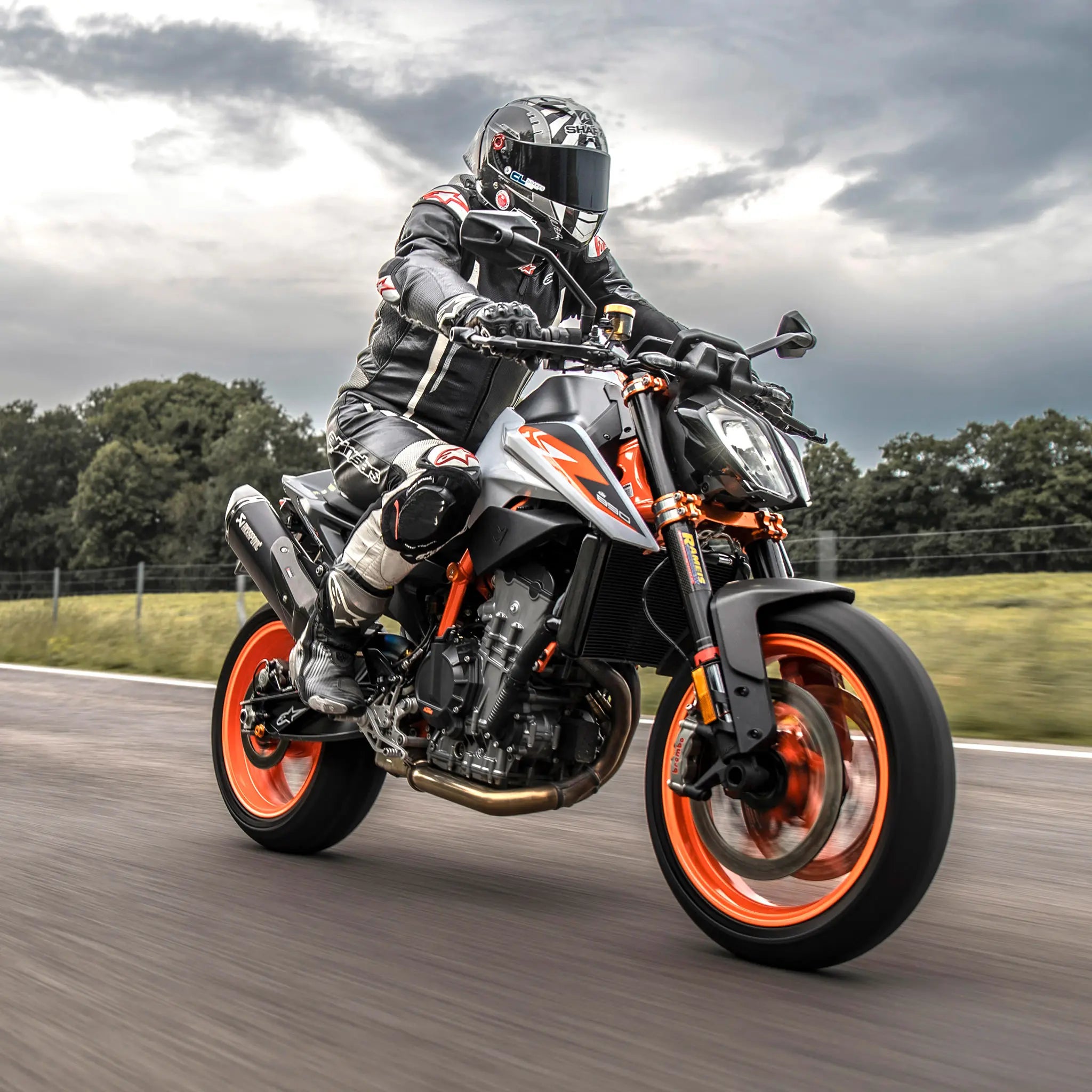 SP Connect Moto Bundle Uni support moto guidon universel