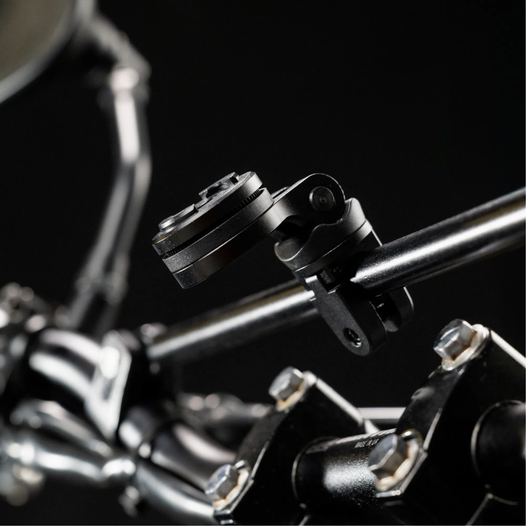 SP Connect Crossbar Mount Pro support guidon moto alu