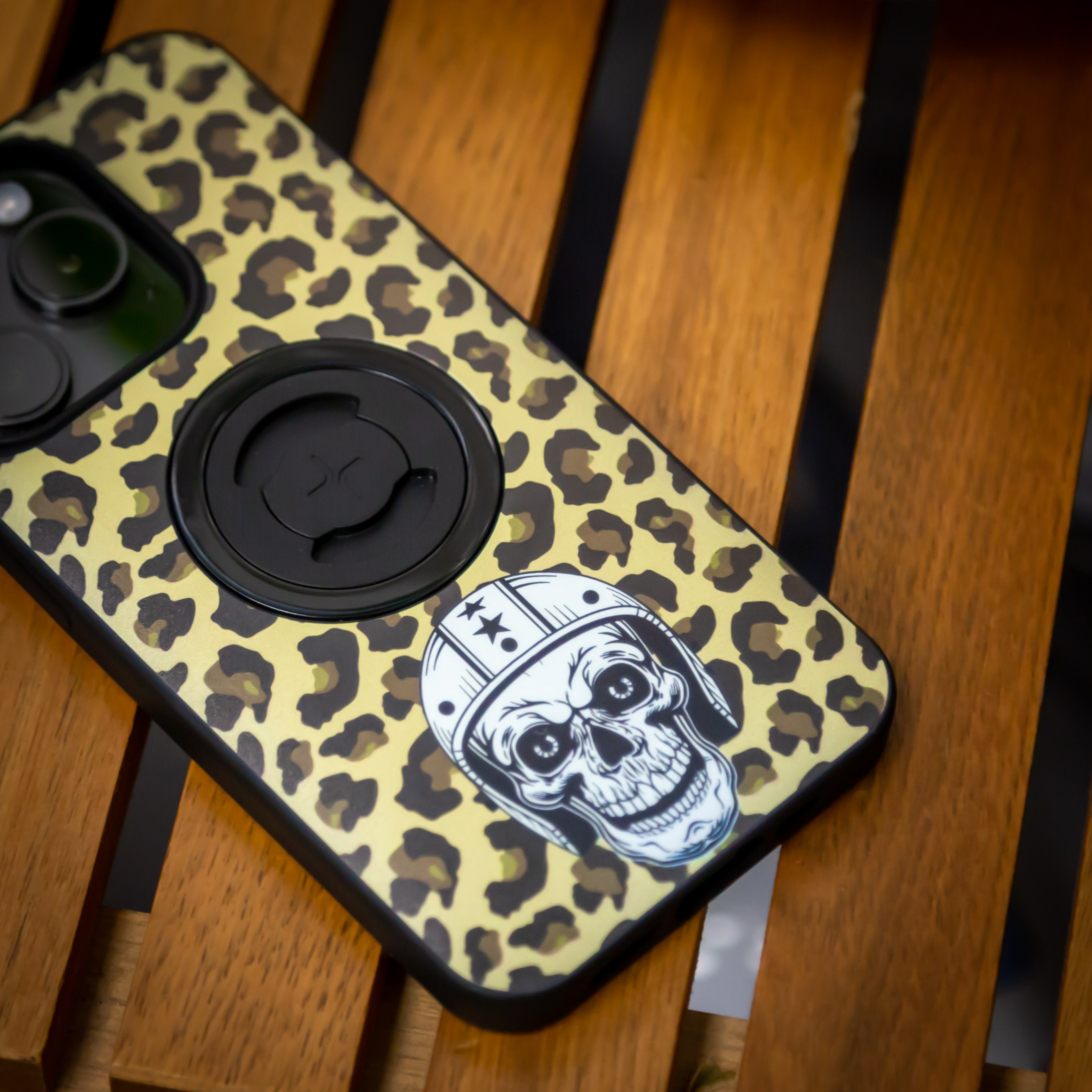 SP Connect Custom Phone Case coque iPhone 17 vélo et voiture