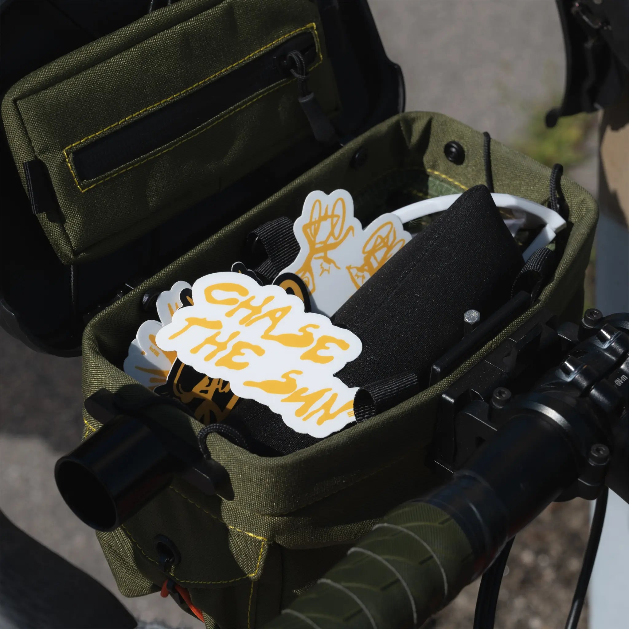 SP Connect Chase the Sun Sticker Pack vinyle Moto 7 pièces