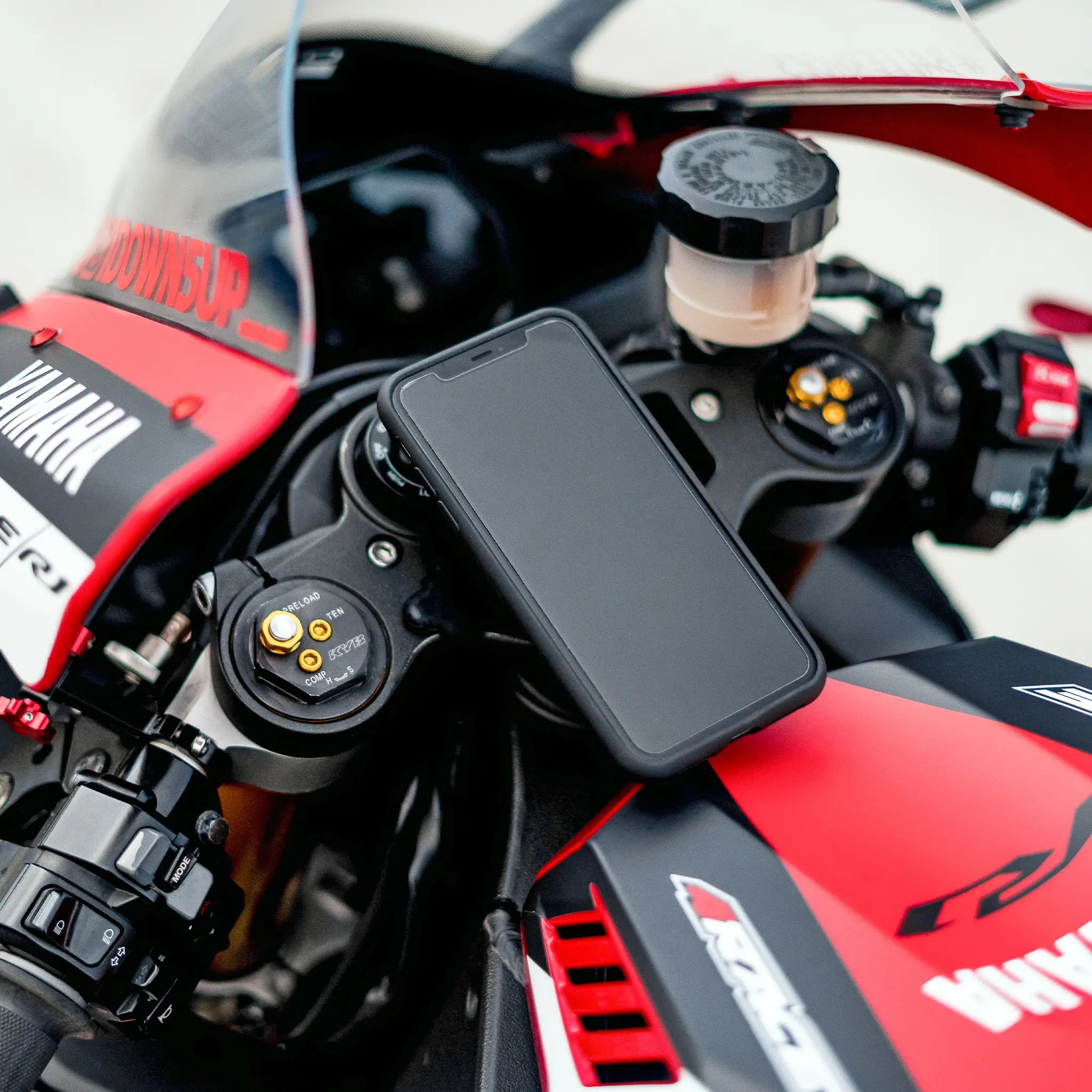 SP Connect Moto Stem Mount support moto alu amorti