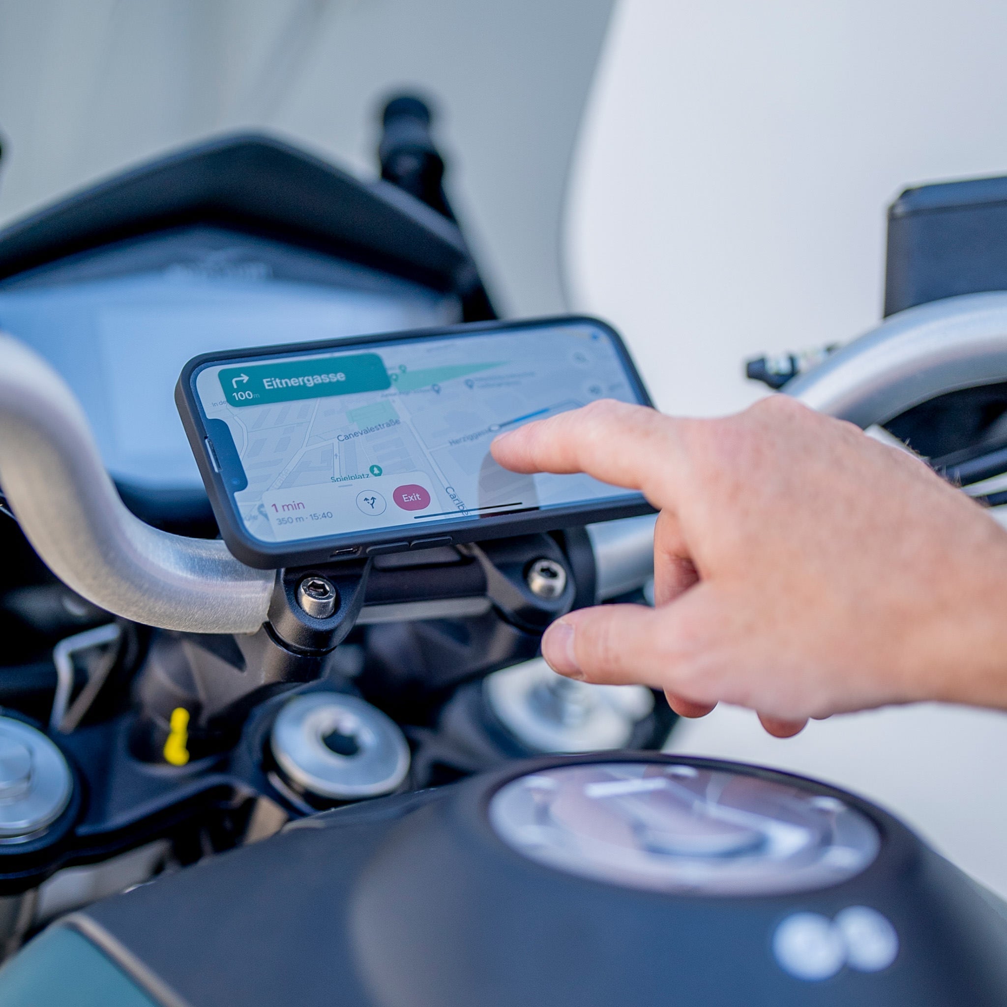 SP Connect Moto Mount LT support moto 360° léger