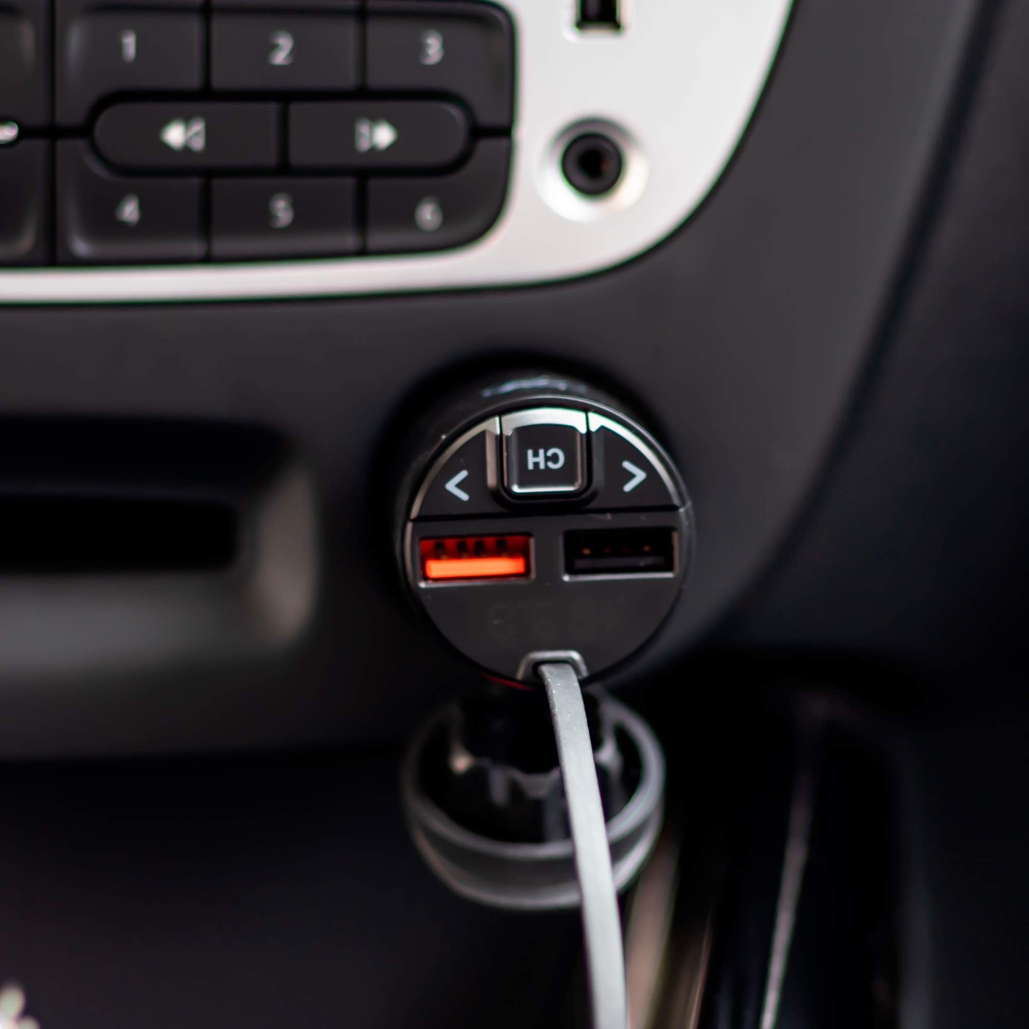 PNI Valentine V880 modulateur FM voiture Bluetooth MP3