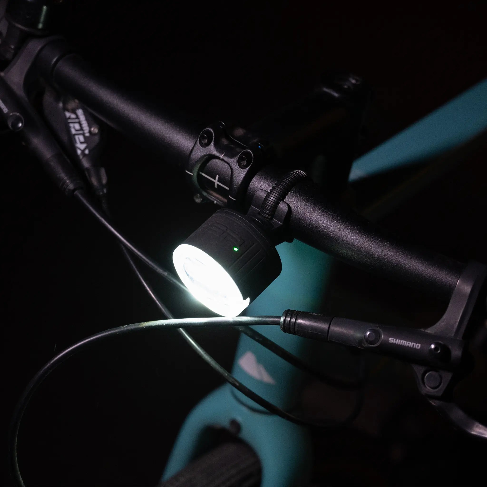 SP Connect Electronics feu avant vélo 270 LED blanc USB-C