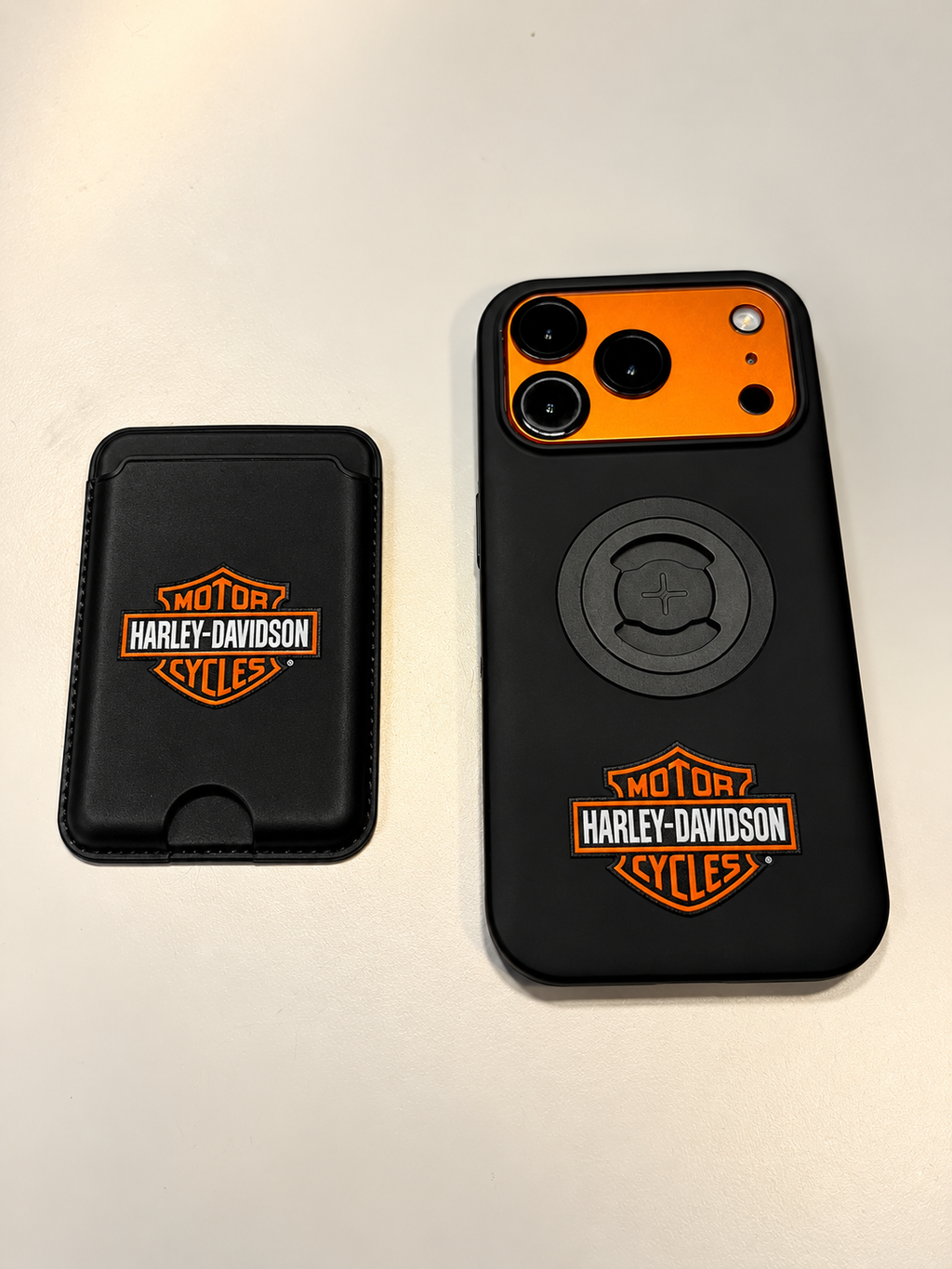 SP Connect Harley-Davidson coque moto Classic B&S iPhone 16 Pro