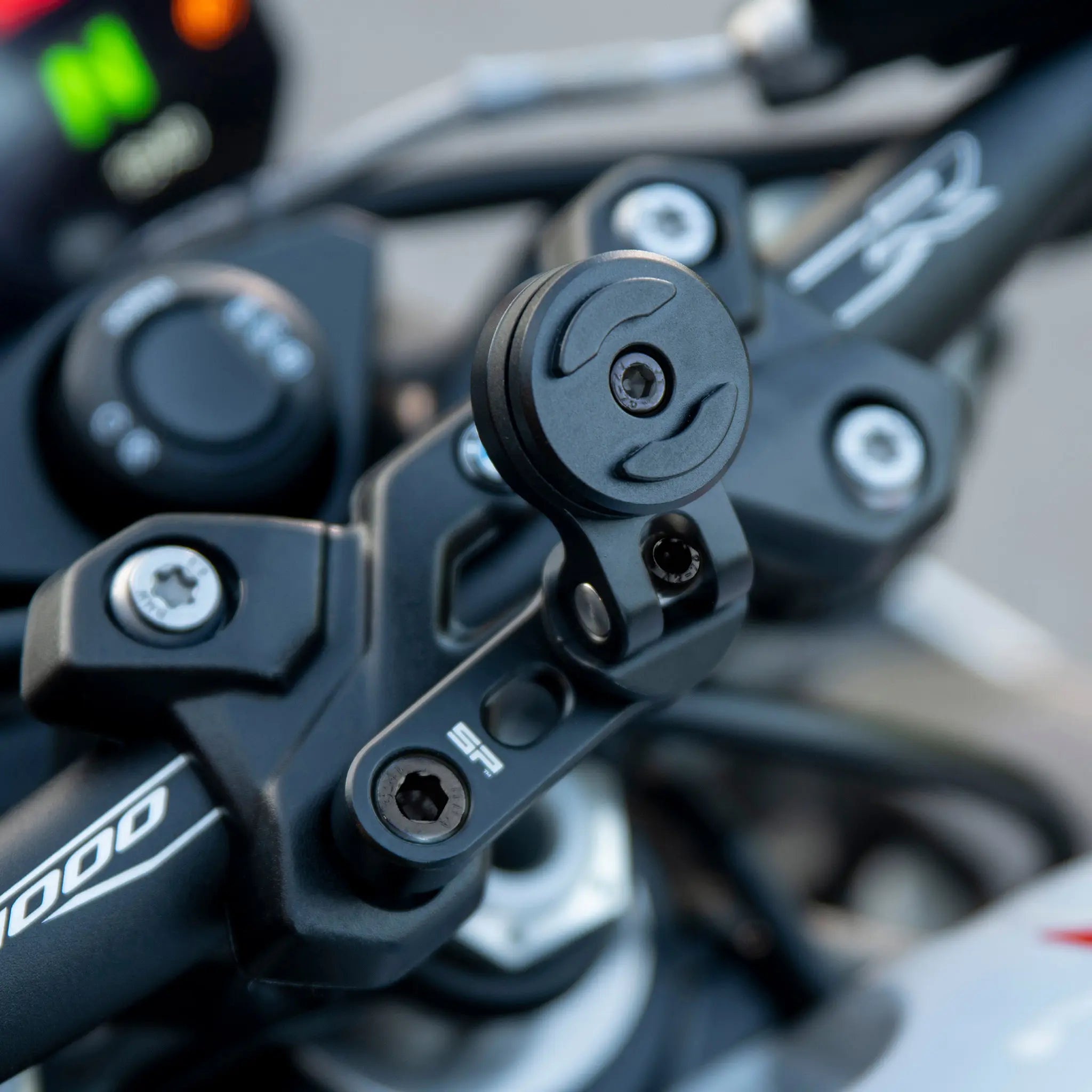SP Connect Bar Clamp Mount Pro support moto aluminium